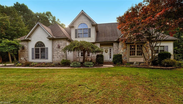 4194 Briarwood Dr, Mantua, Ohio